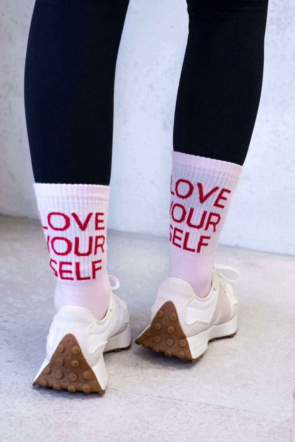 sporta zeķes - love yourself (universāls izmērs 35-46) - Image 8