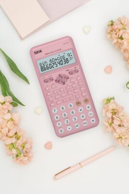 Laimīgs kalkulators rozā - in my smart girl era
