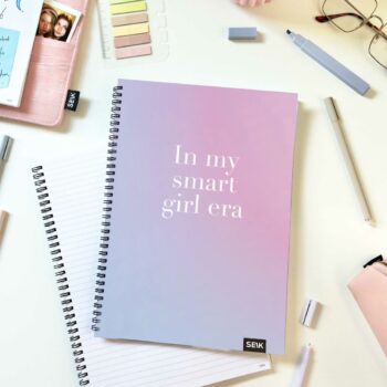 A4 klade ar spirāli  - in my smart girl era