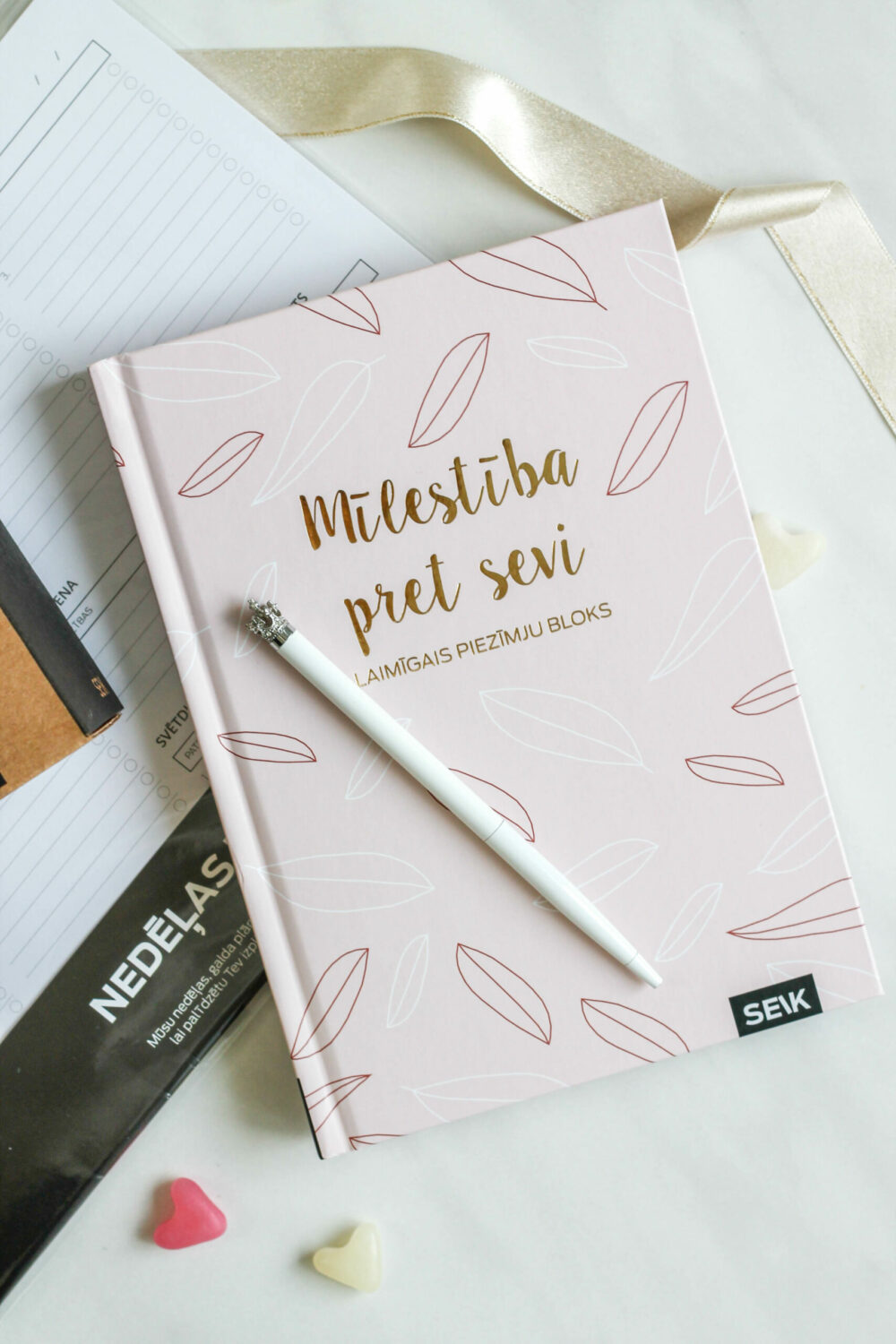 laimīgais piezīmju bloks "mīlestība pret sevi" #happyjournal